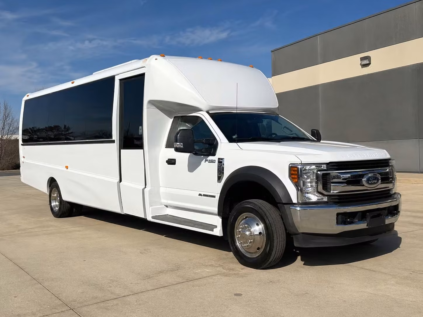 18 passenger minibus
